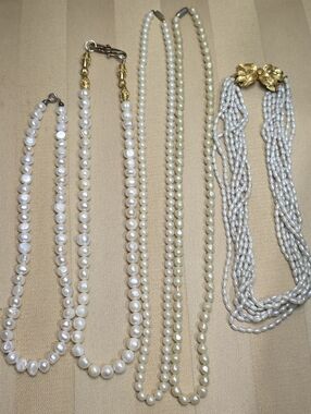 5 PAIRS OF GENUINE PEARL NECKLACES